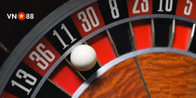 Roulette VN88 – Vòng Quay Đỏ Đen Quyết Định Số Phận 3 Chơi roulette không chỉ dựa vào may rủi mà còn cần có chiến lược rõ ràng để tối đa hóa cơ hội thắng lợi.